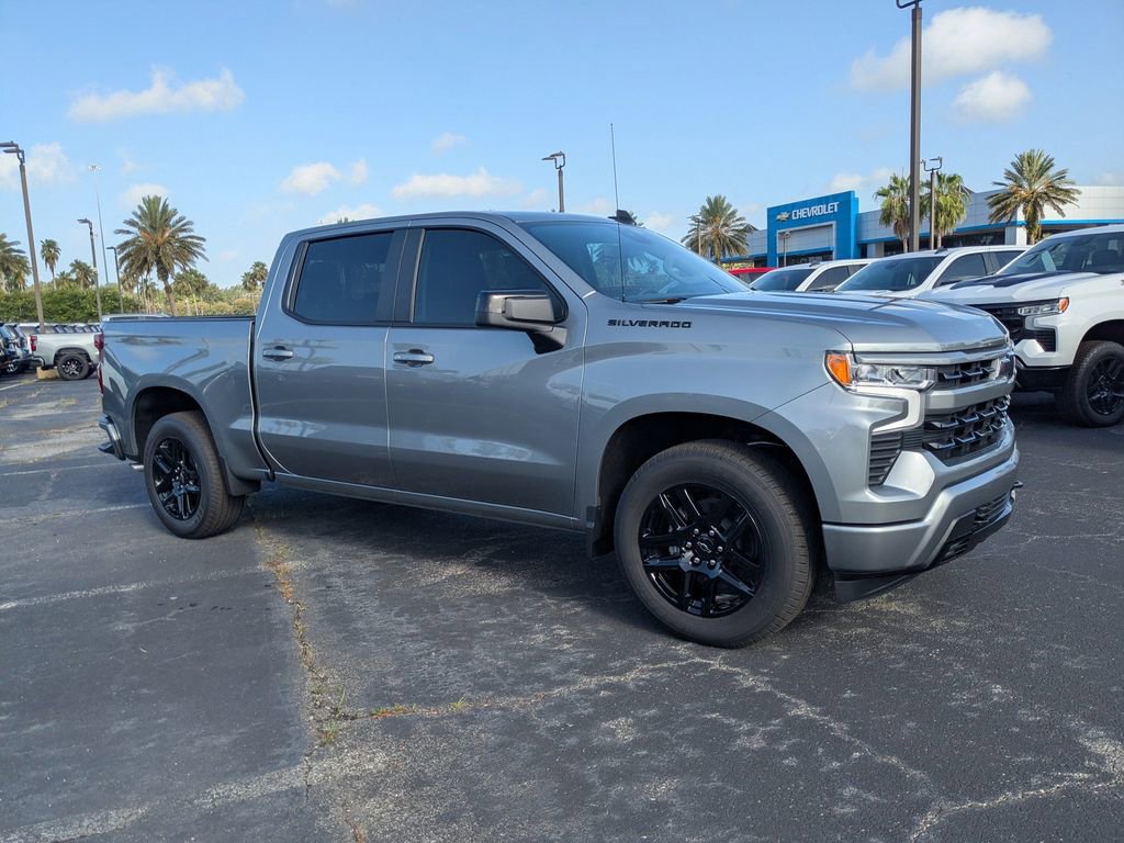 2025 Chevrolet Silverado 1500 RST photo 2