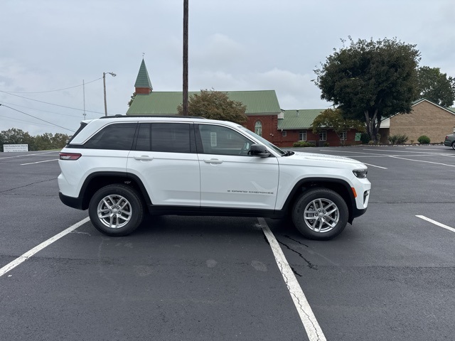 2025 Jeep Grand Cherokee Laredo X photo 8