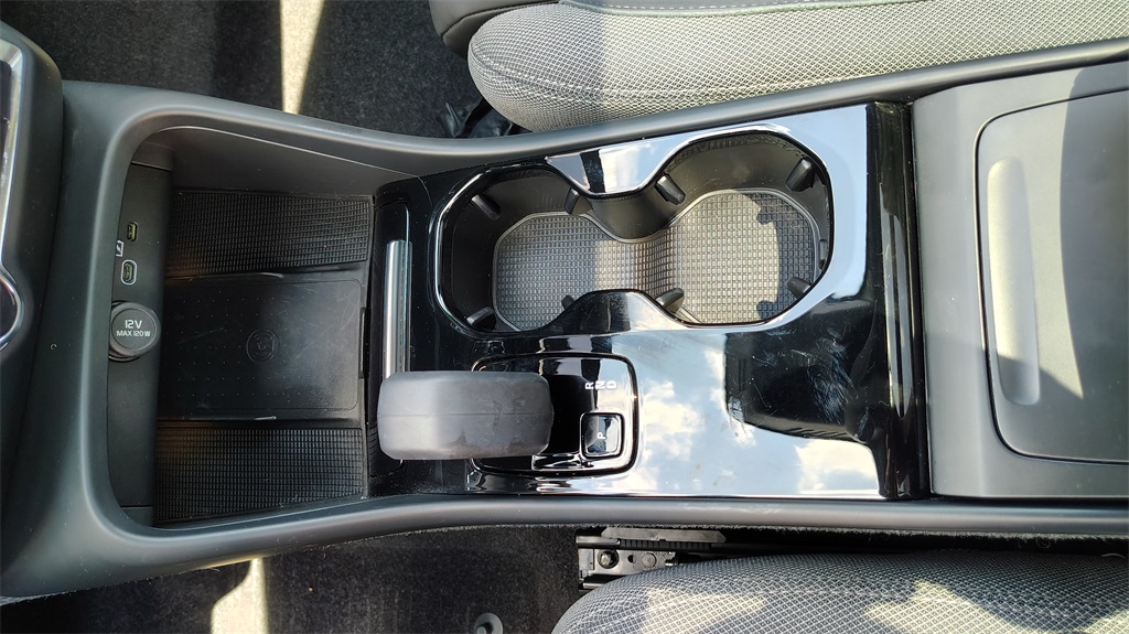 2023 Volvo XC40 Recharge Ultimate photo 21