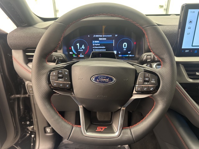 2025 Ford Explorer ST photo 19