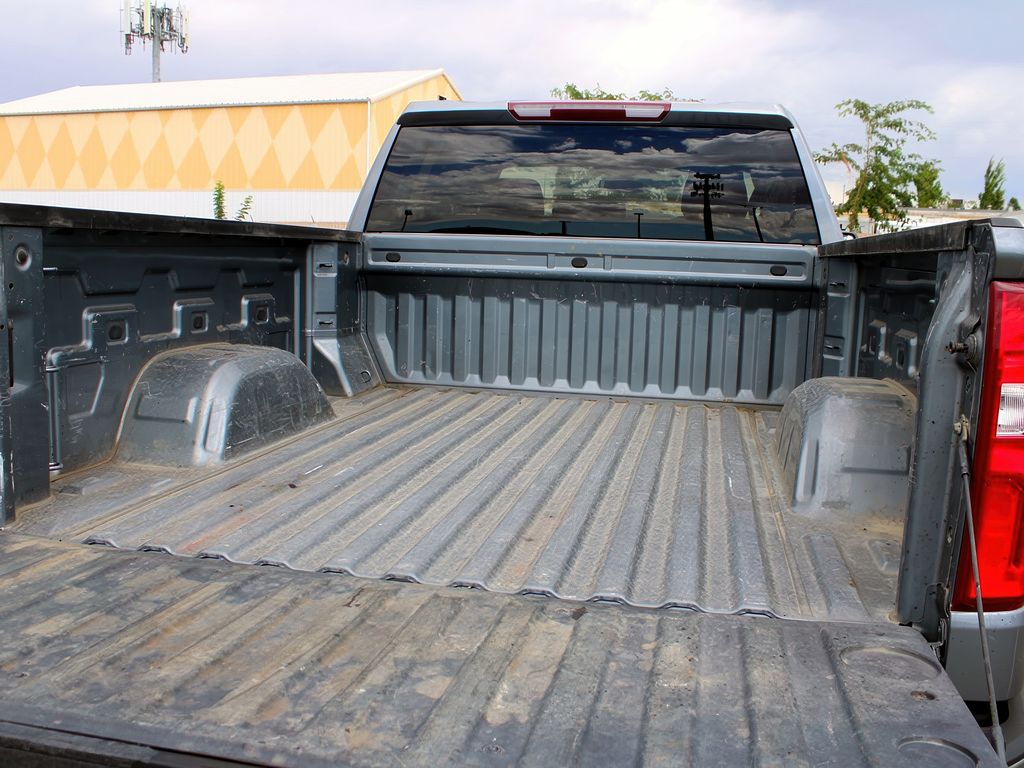 2019 Chevrolet Silverado 1500 RST photo 9