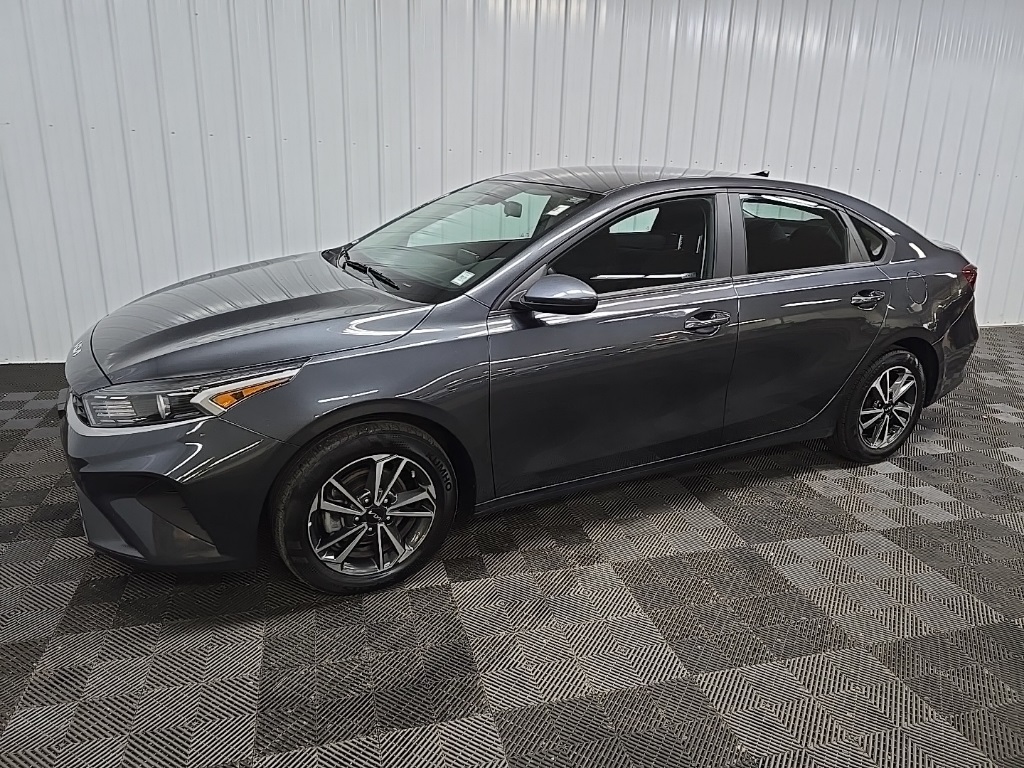 2023 Kia Forte LXS photo 6