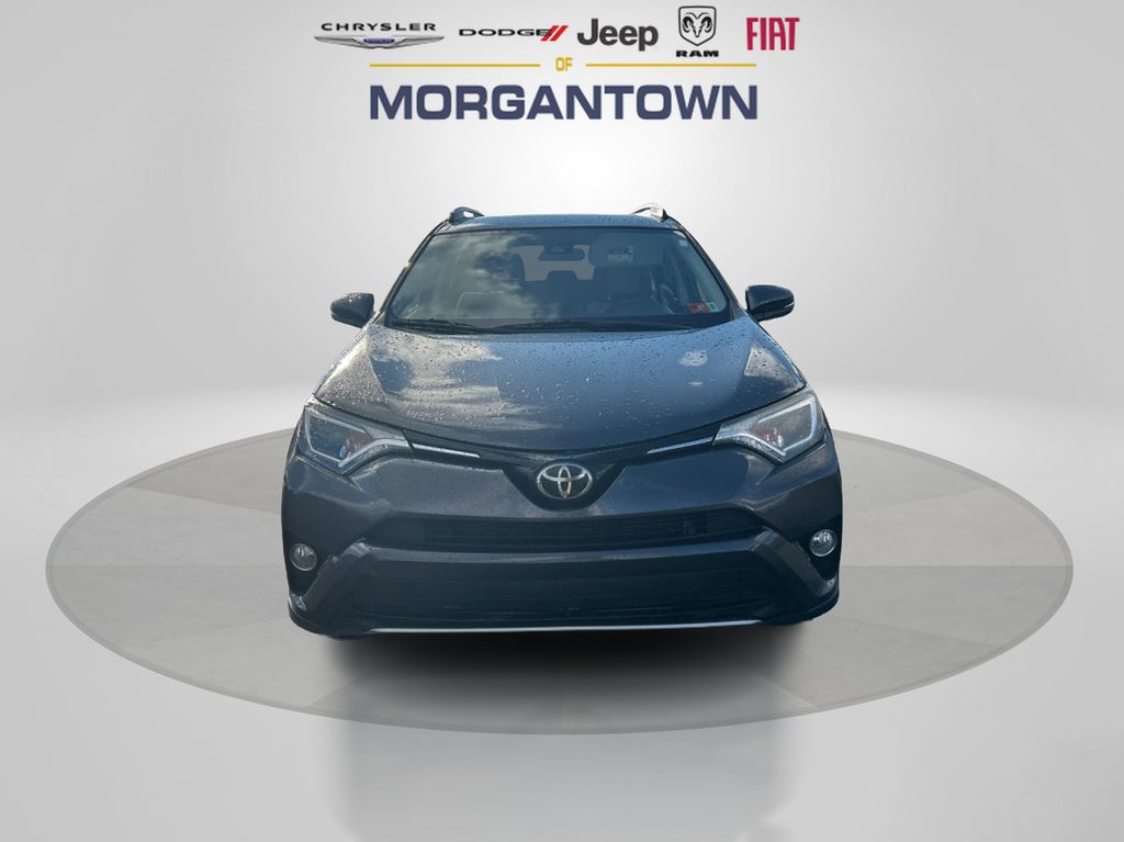 2018 Toyota RAV4 XLE photo 2