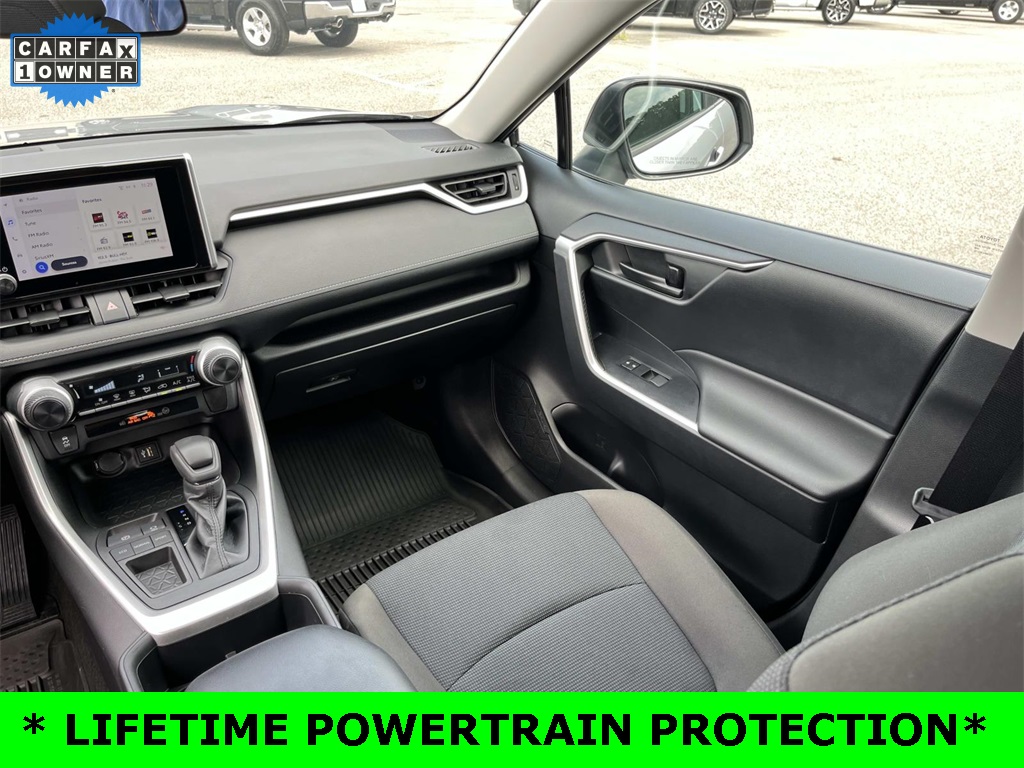 2023 Toyota RAV4 LE photo 27