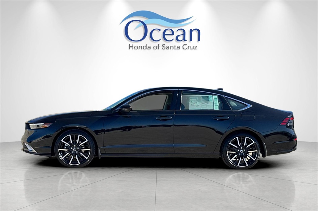 2025 Honda Accord Hybrid Touring photo 2