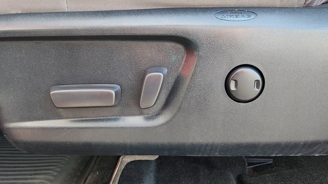 2018 Toyota Tundra SR5 photo 8