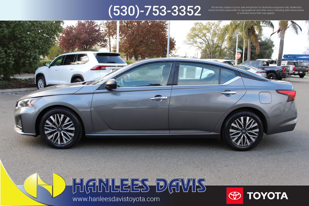 Used 2024 Nissan Altima SV with VIN 1N4BL4DV2RN333139 for sale in Davis, CA