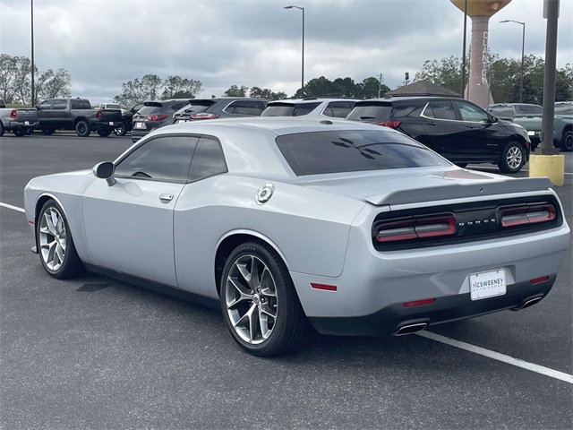 2022 Dodge Challenger GT photo 5