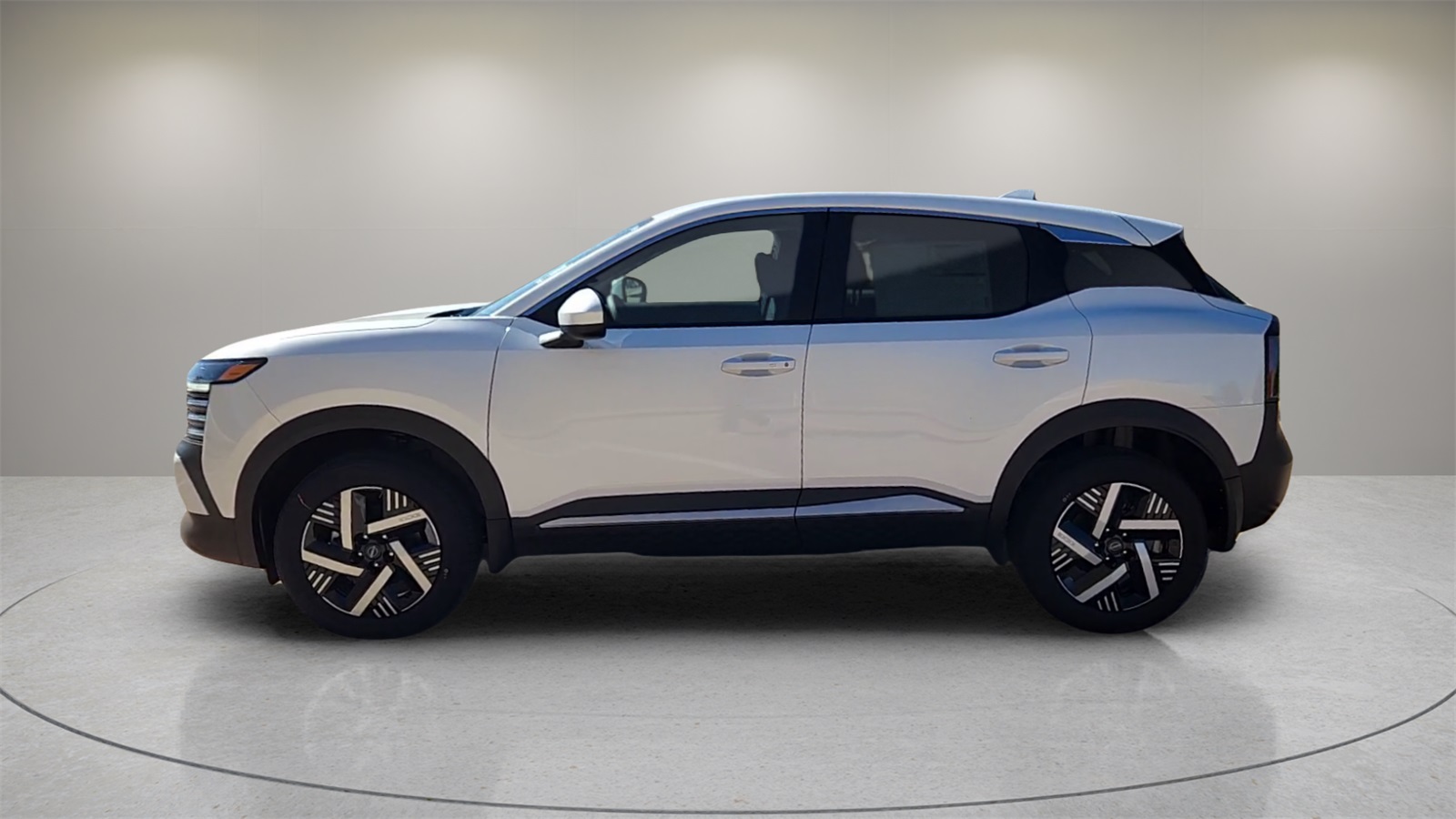 2025 Nissan Kicks SV photo 6