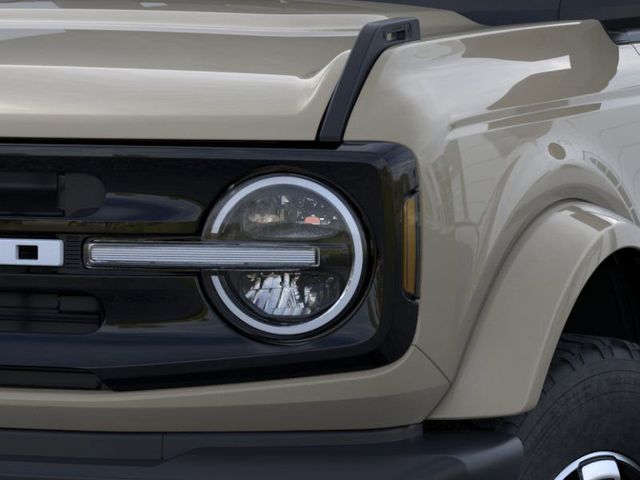 2025 Ford Bronco Outer Banks photo 18