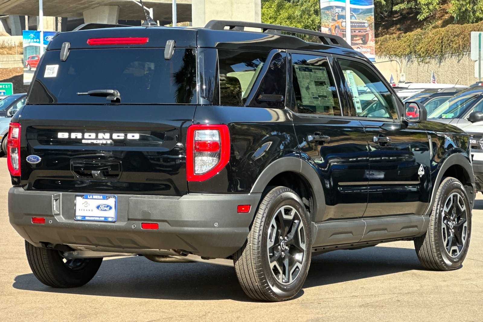2024 Ford Bronco Sport Outer Banks photo 3