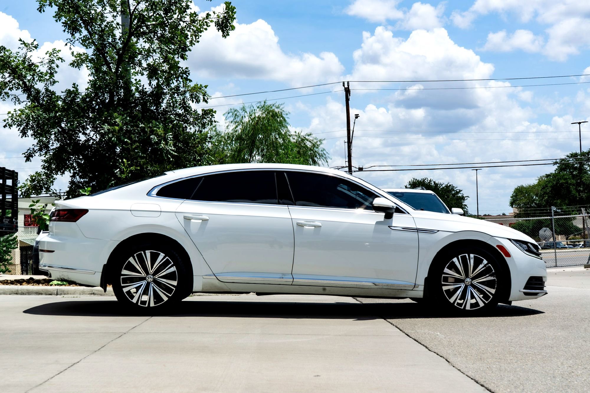 2020 Volkswagen Arteon SE photo 4