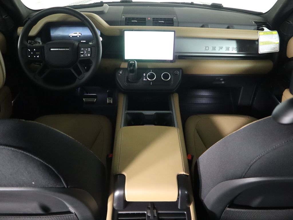 2025 Land Rover Defender 130 V8 photo 14