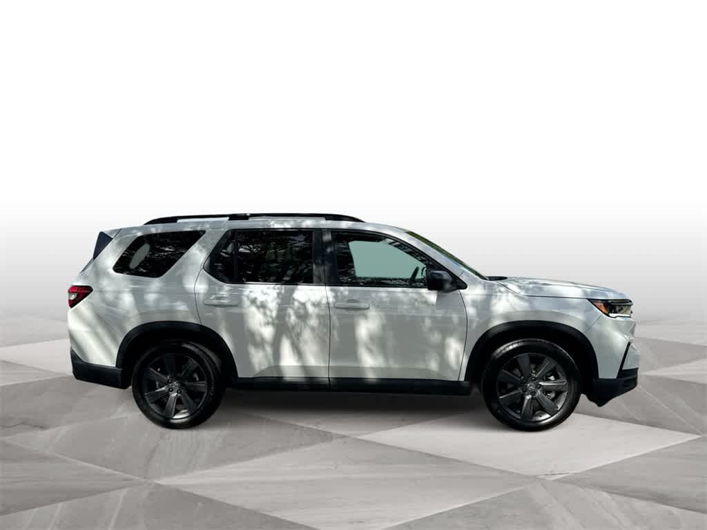 2025 Honda Pilot Sport photo 8