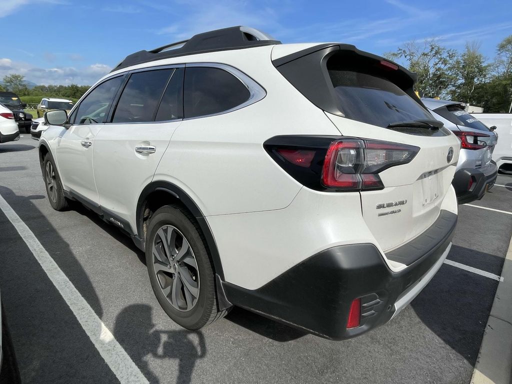 2020 Subaru Outback Touring XT photo 3