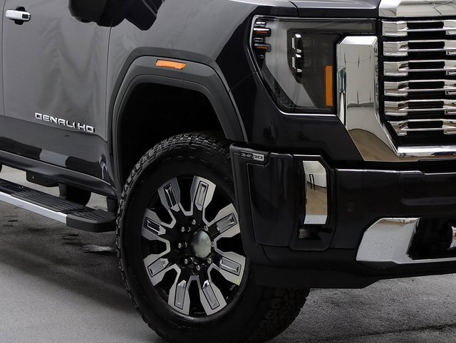 2025 Gmc Sierra 2500 HD Denali photo 3