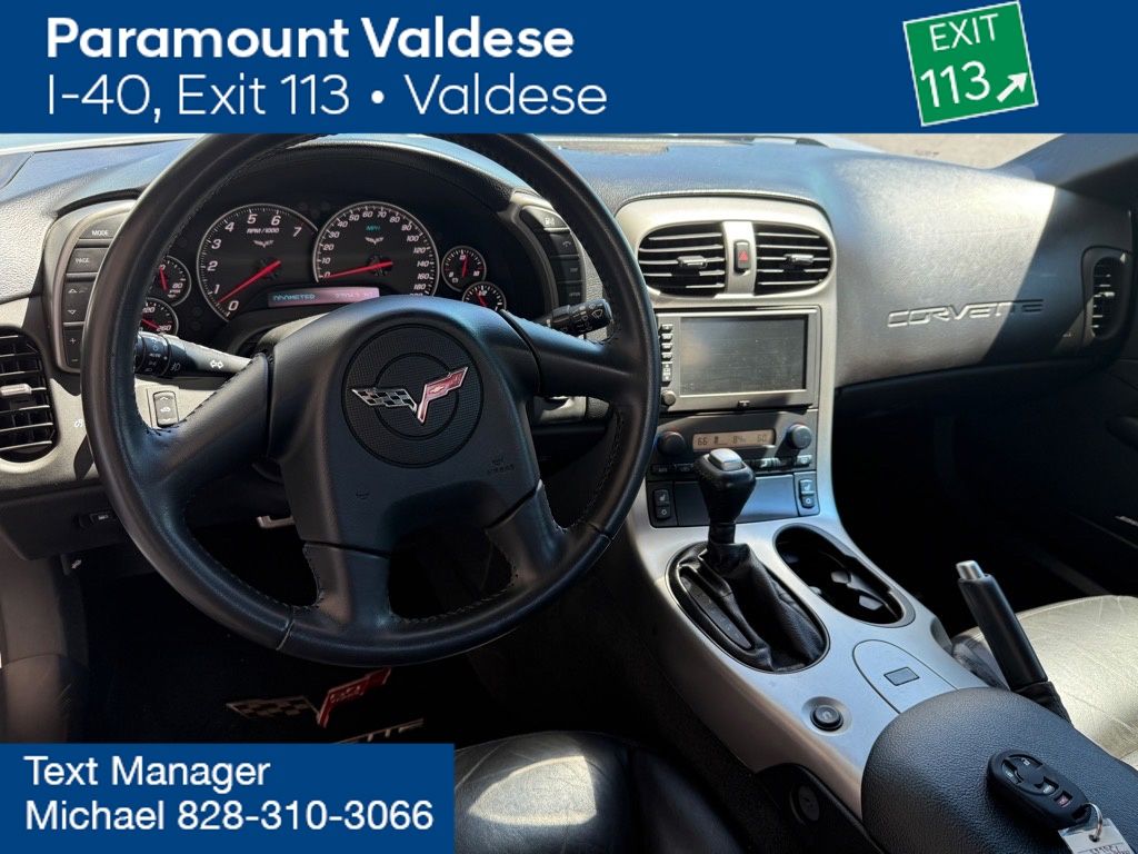 2005 Chevrolet Corvette Base photo 4