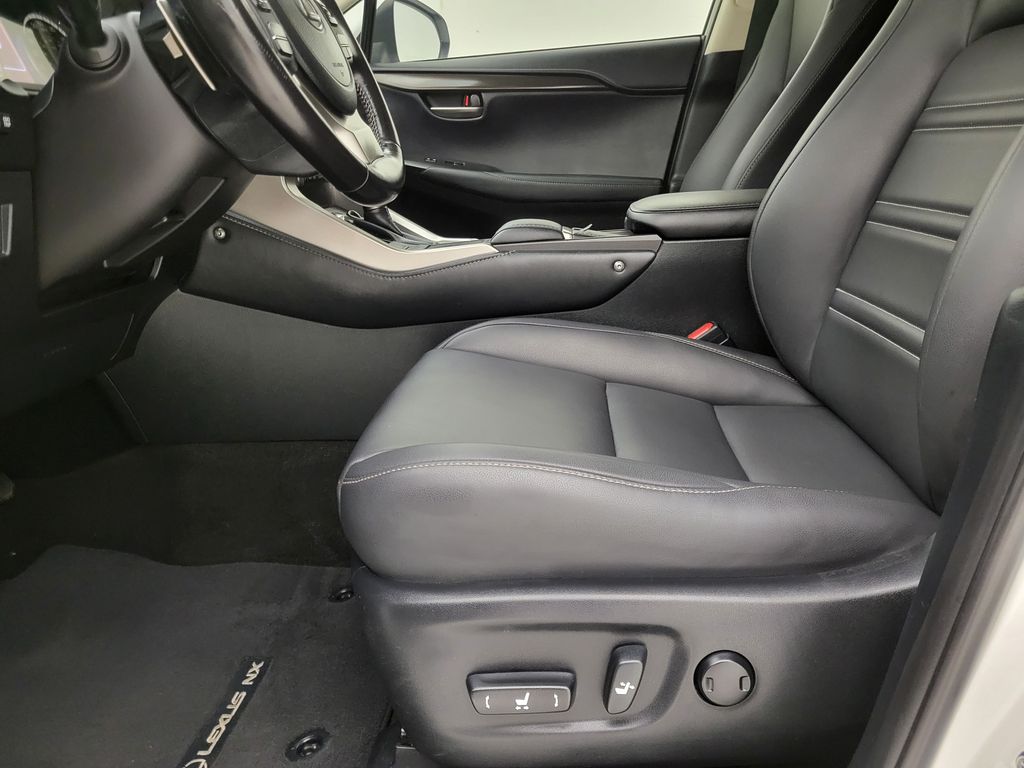 2021 Lexus NX 300 photo 2