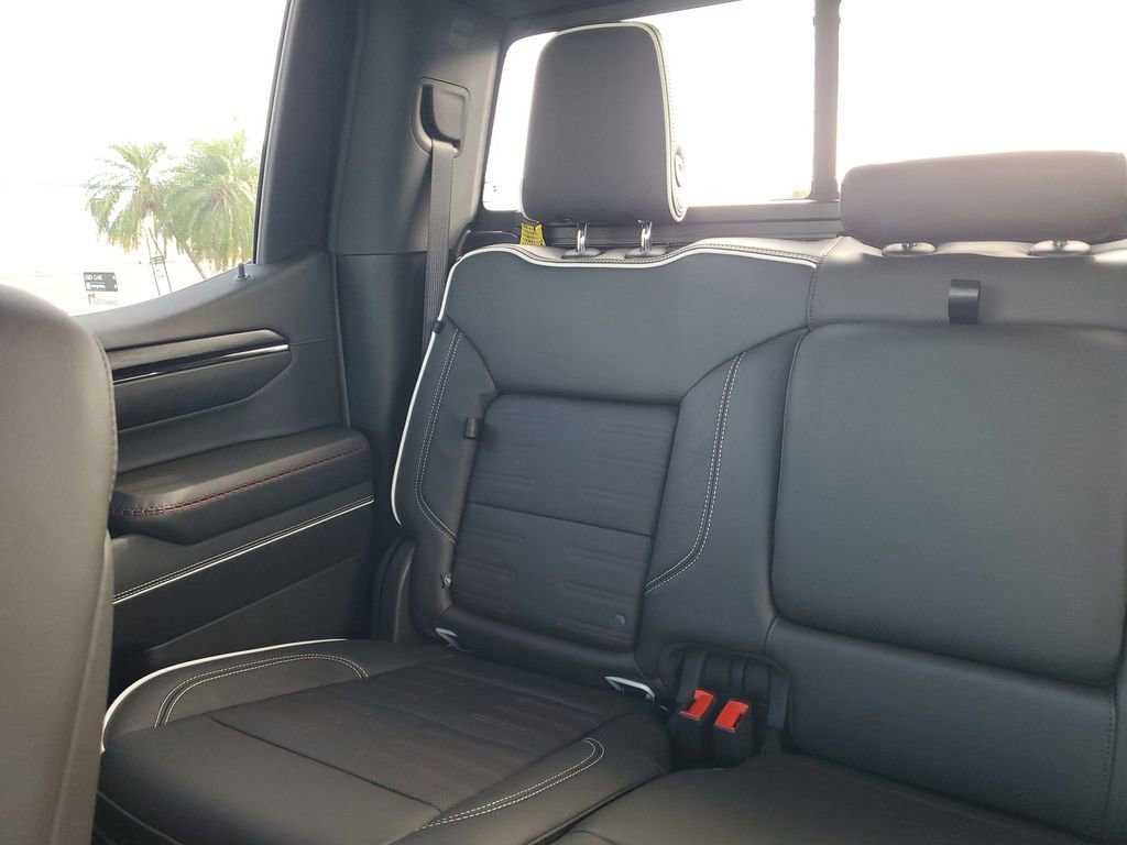 2025 Gmc Sierra AT4X photo 12
