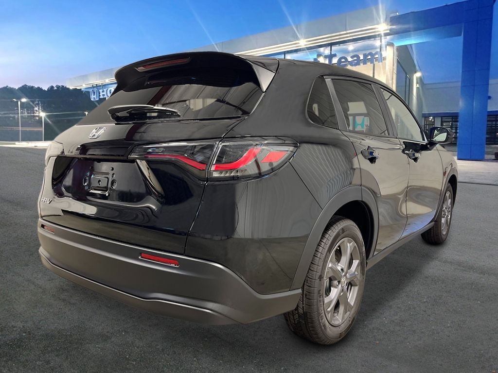 2026 Honda HR-V LX photo 4