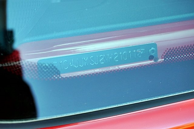 Certified Used 2022 Red Jeep Unlimited Rubicon 392 image 36