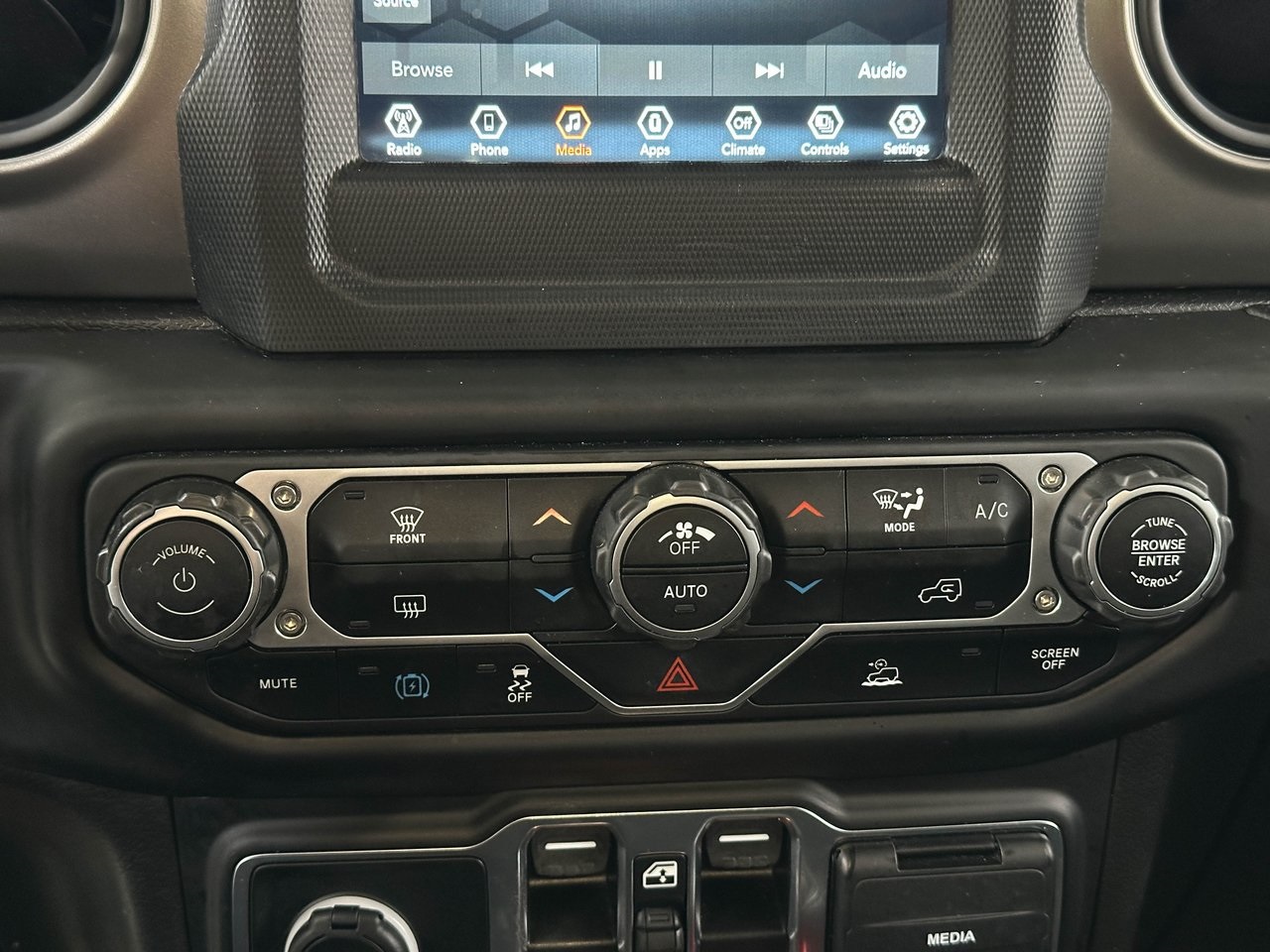 2023 Jeep Wrangler Base 4xe photo 13
