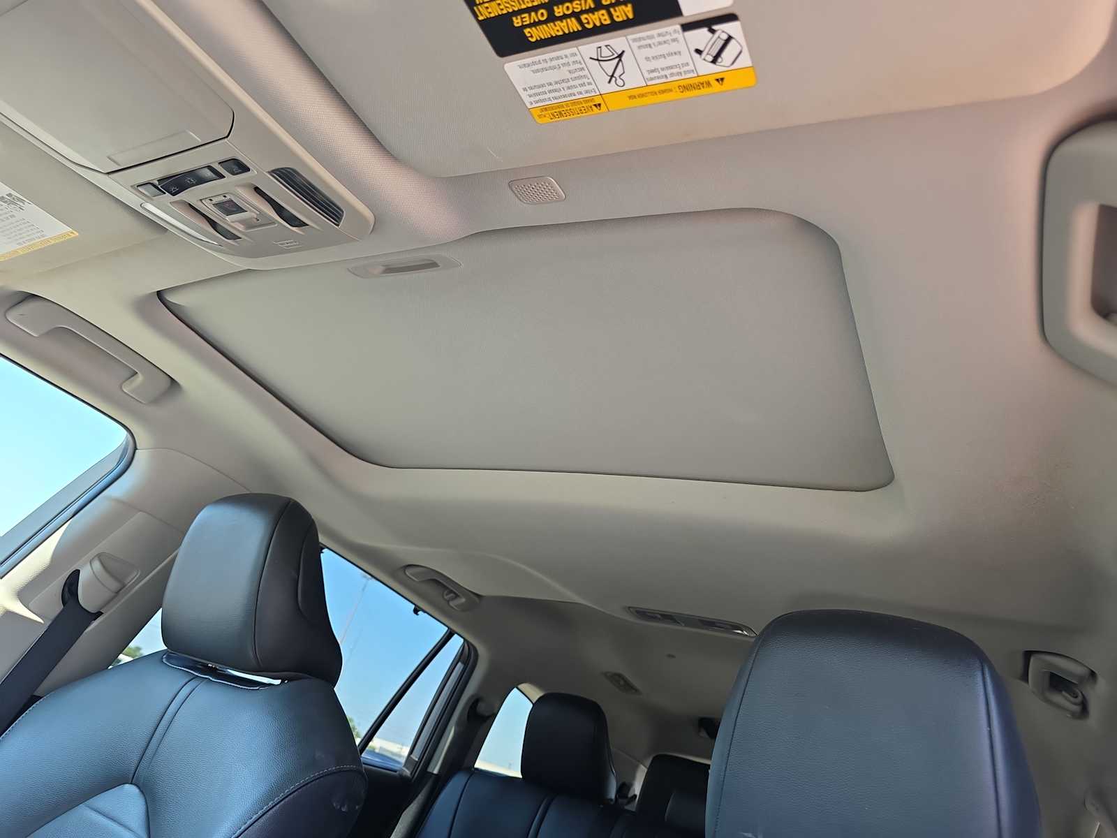 2021 Toyota Highlander Hybrid XLE photo 25
