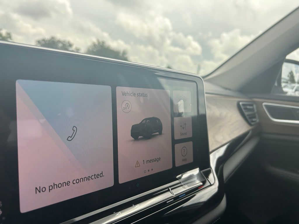 2026 Volkswagen Atlas SE Technology photo 11