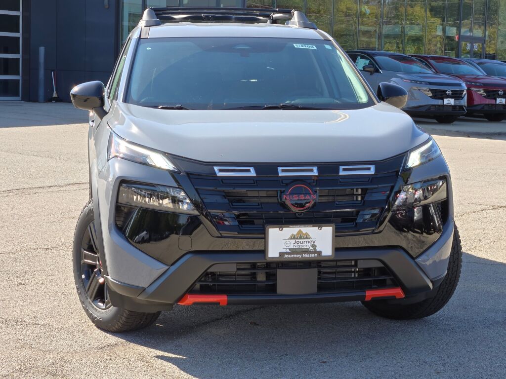 2026 Nissan Rogue SV photo 2