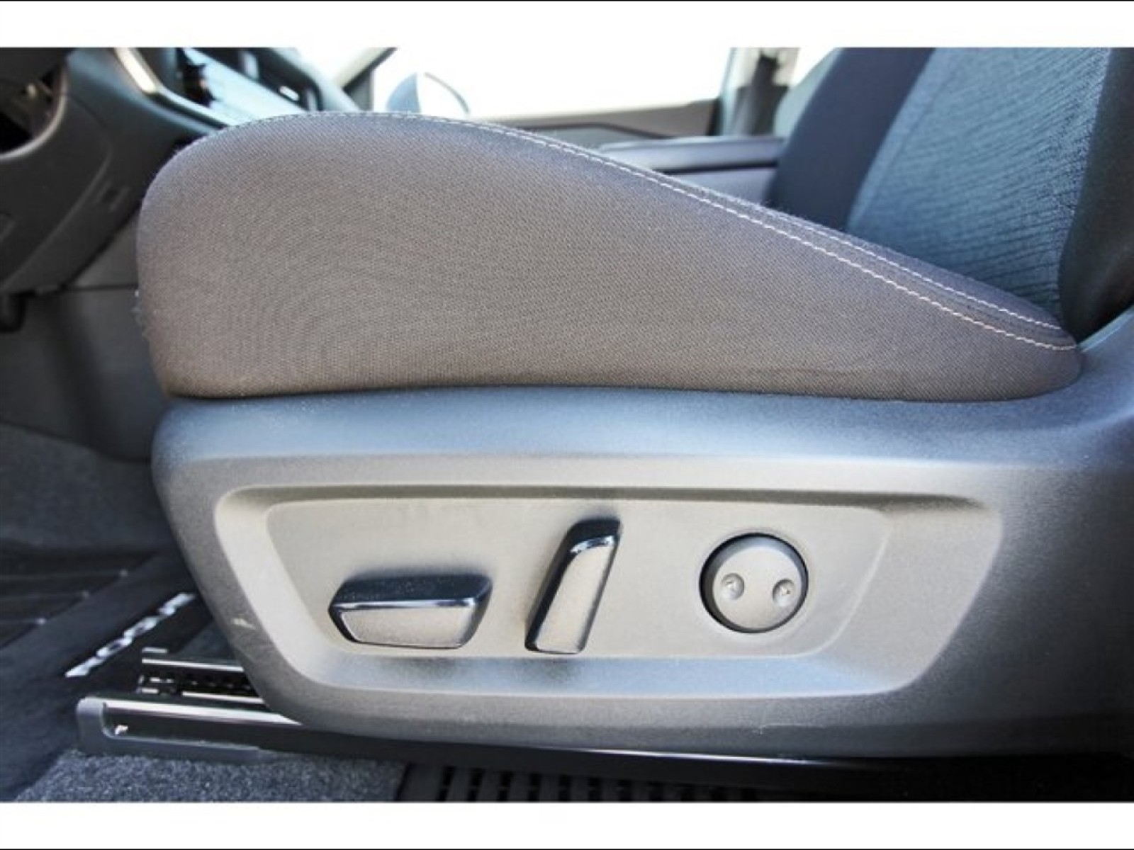 2023 Nissan Rogue SV Blue at Robbins Nissan