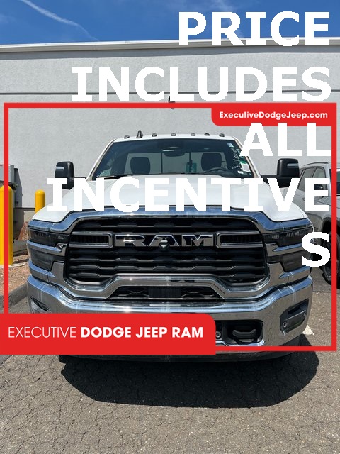 2025 Ram 3500 Tradesman photo 2