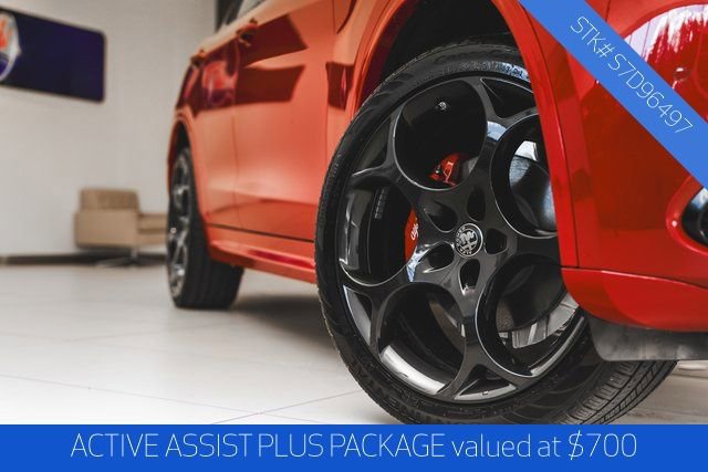 2025 Alfa Romeo Stelvio Tributo Italiano photo 2