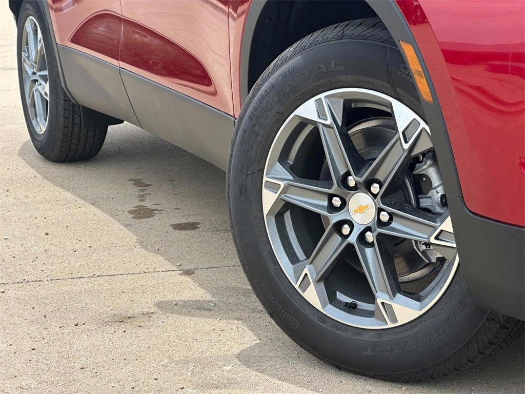 2025 Chevrolet Blazer 2LT photo 3