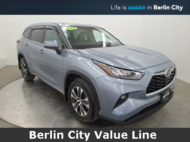2020 Toyota Highlander XLE's photo