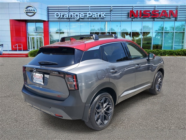 2025 Nissan Kicks SR photo 2