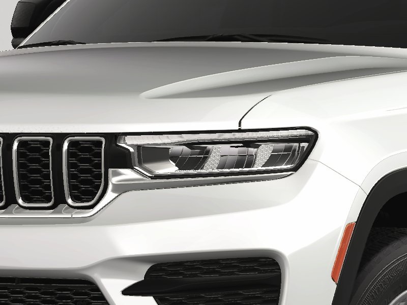 2025 Jeep Grand Cherokee Laredo Altitude photo 13