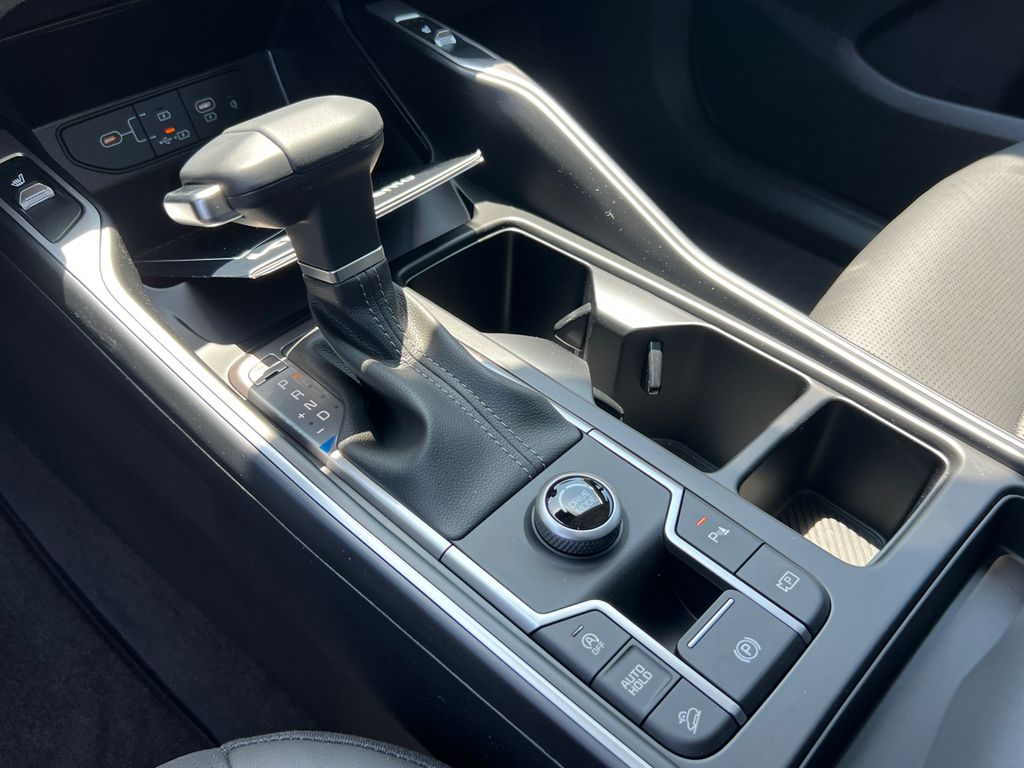 2025 Kia Sorento S photo 31