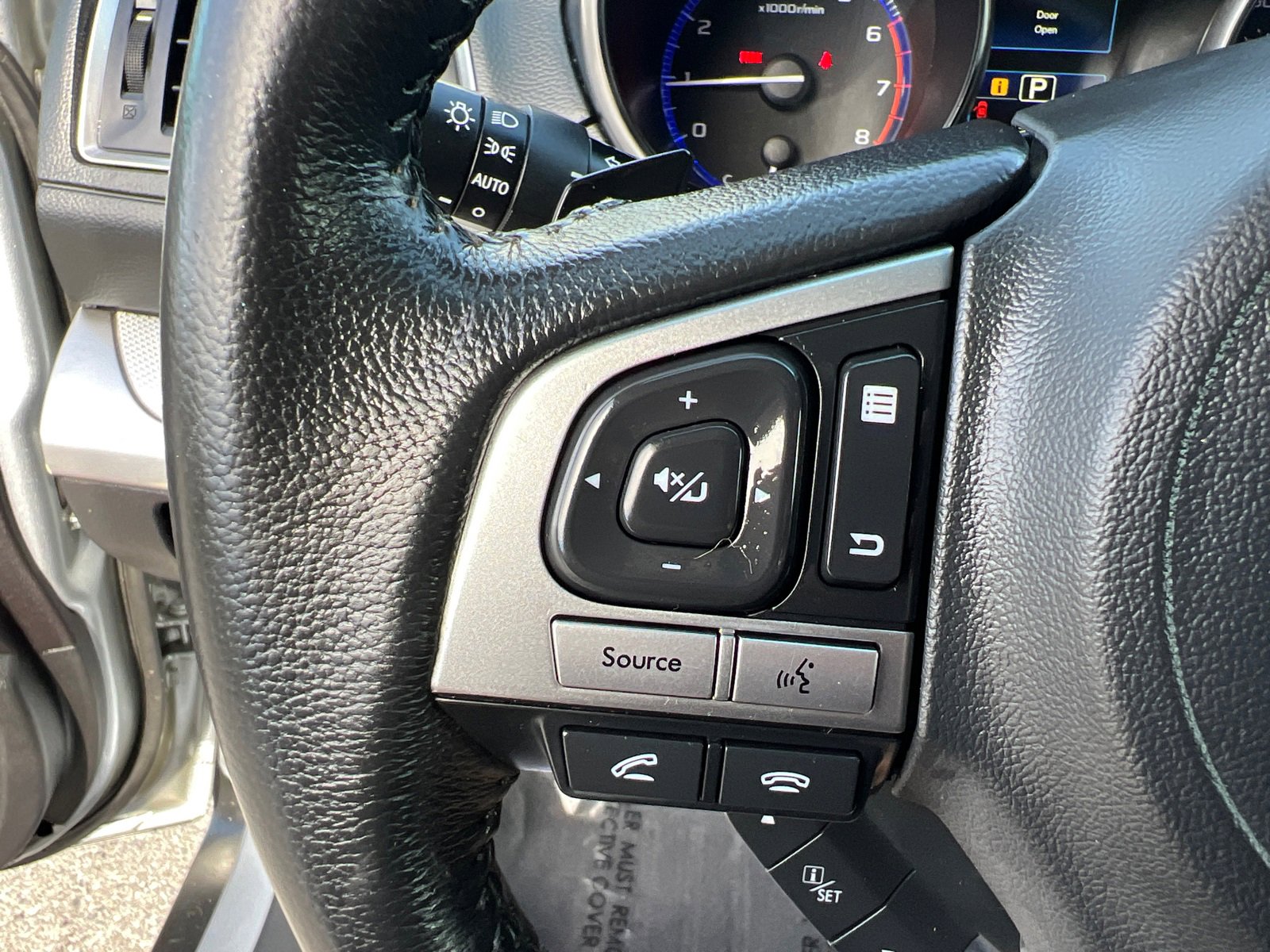 2017 Subaru Outback 2.5i Premium photo 25