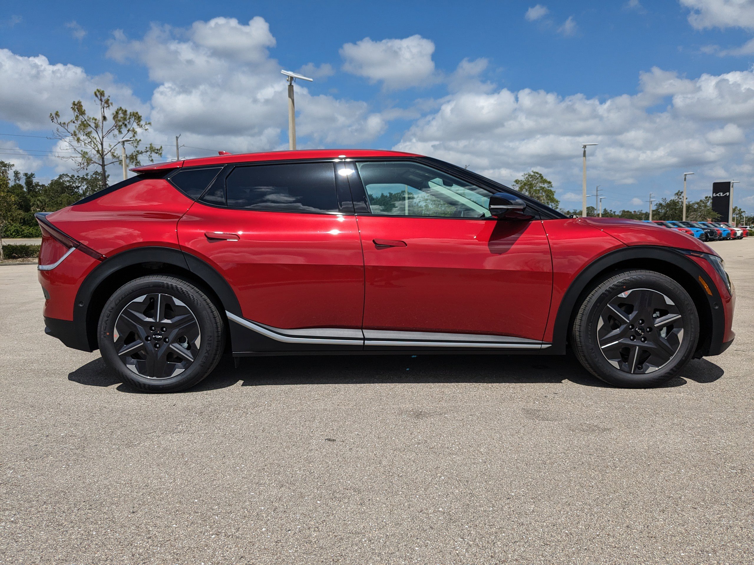 2025 Kia EV6 Light photo 4