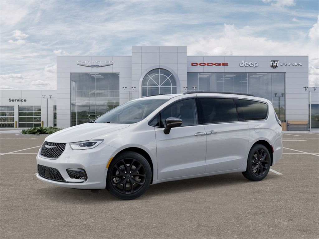 2026 Chrysler Pacifica Limited photo 2