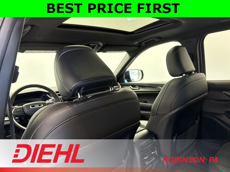 2025 Jeep Grand Cherokee Altitude X photo 12