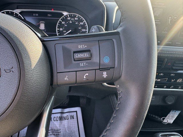 2022 Nissan Rogue SL photo 12