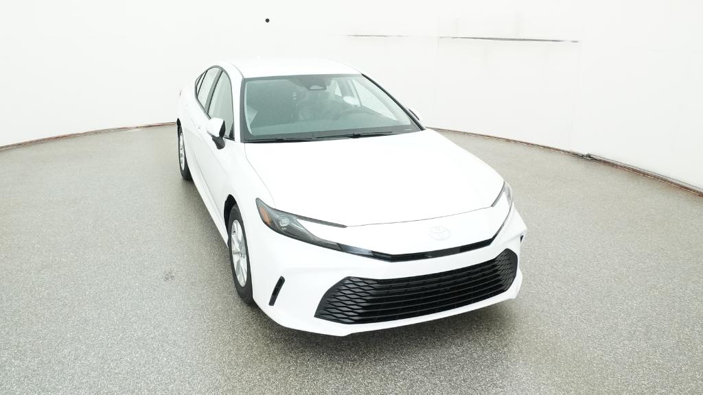 2025 Toyota Camry LE photo 31