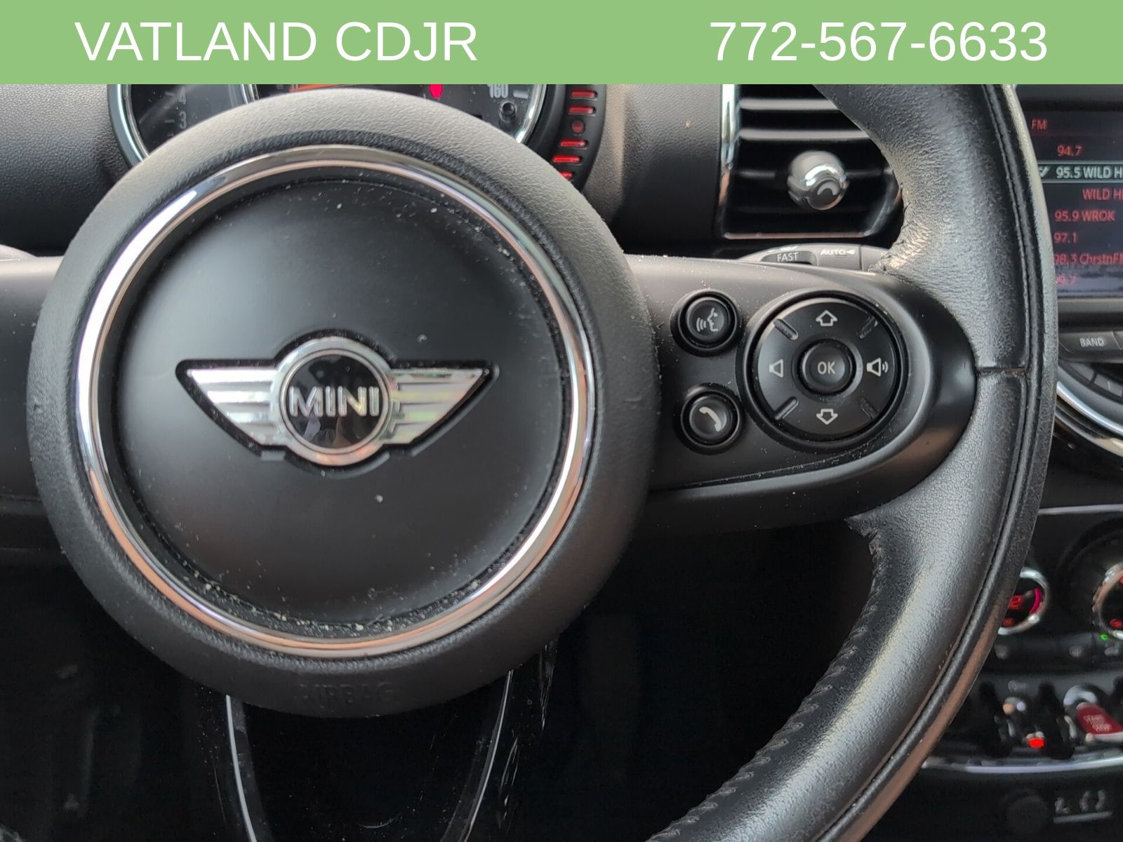 2016 Mini Clubman Base photo 12