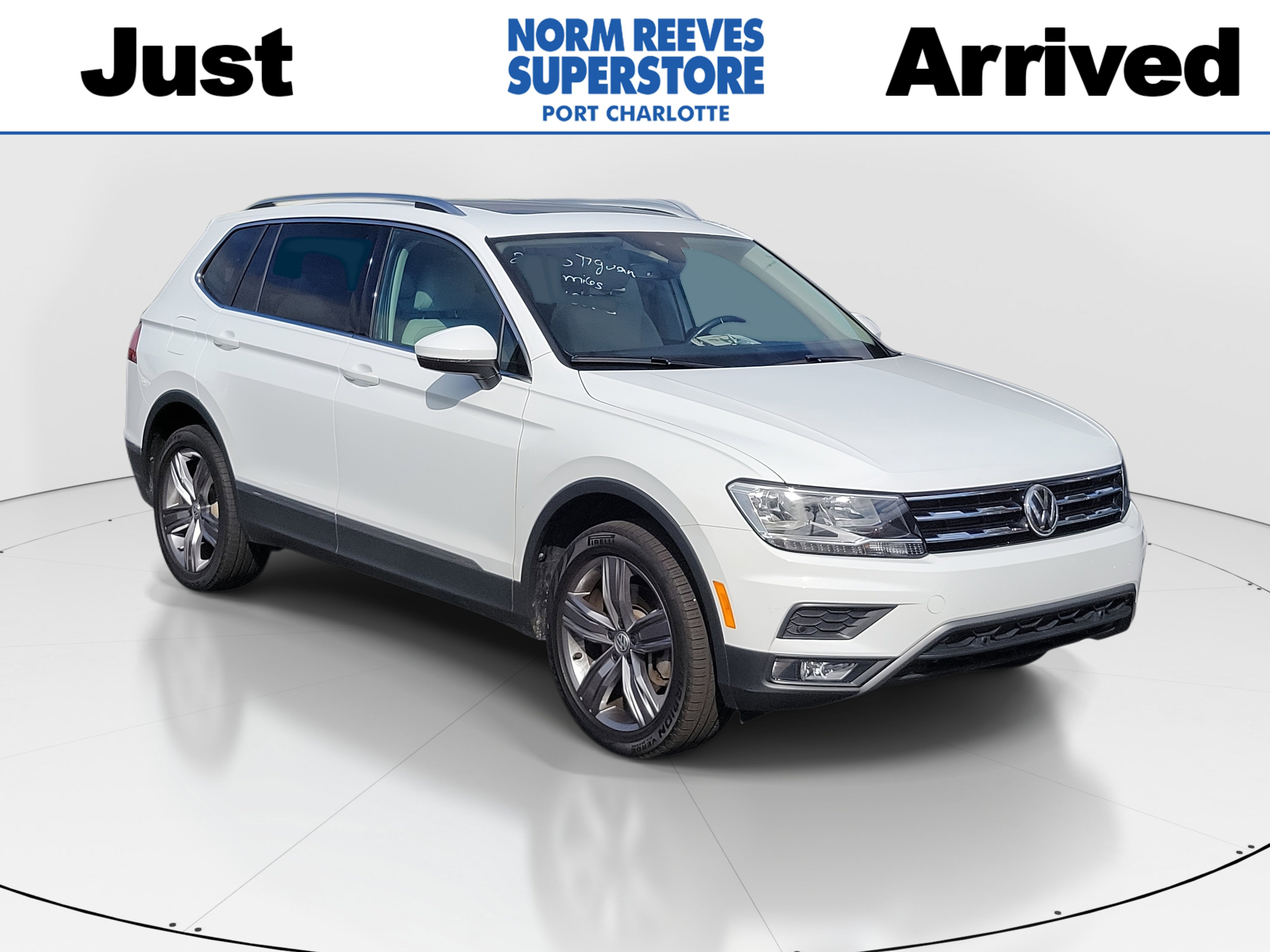 2020 Volkswagen Tiguan SEL's photo