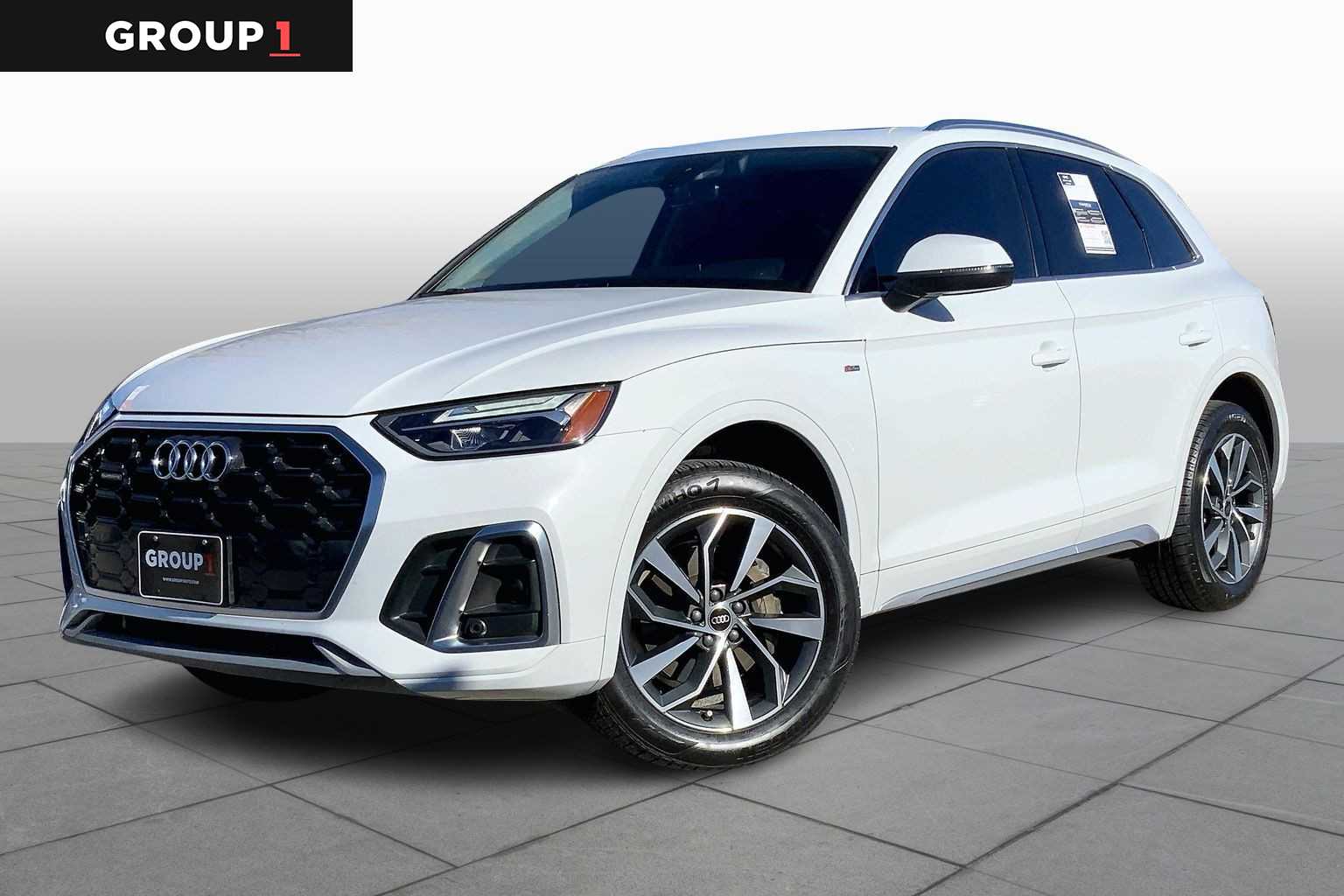 2023 Audi Q5 Premium's photo
