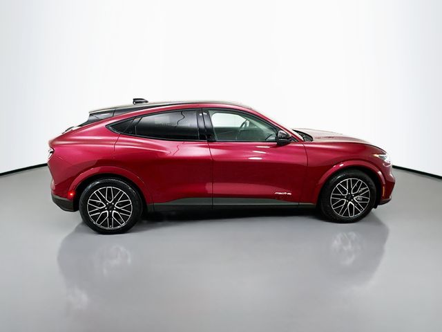 2025 Ford Mustang Mach-E Premium photo 8