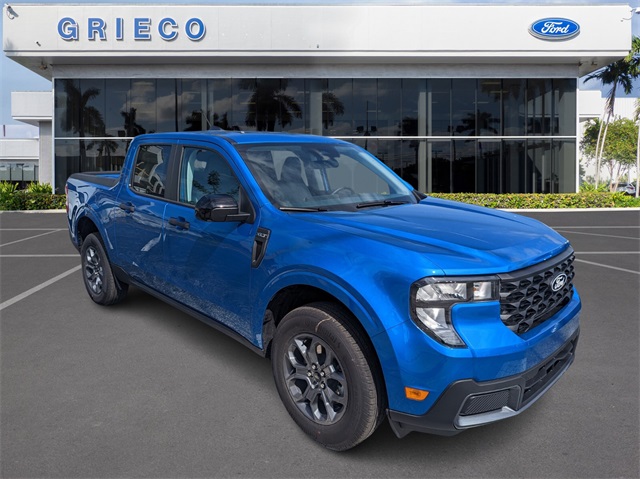 2025 Ford Maverick XLT photo 2