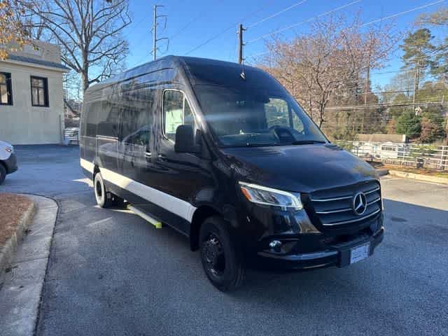 2025 Mercedes-Benz Sprinter Cargo Van Base's photo