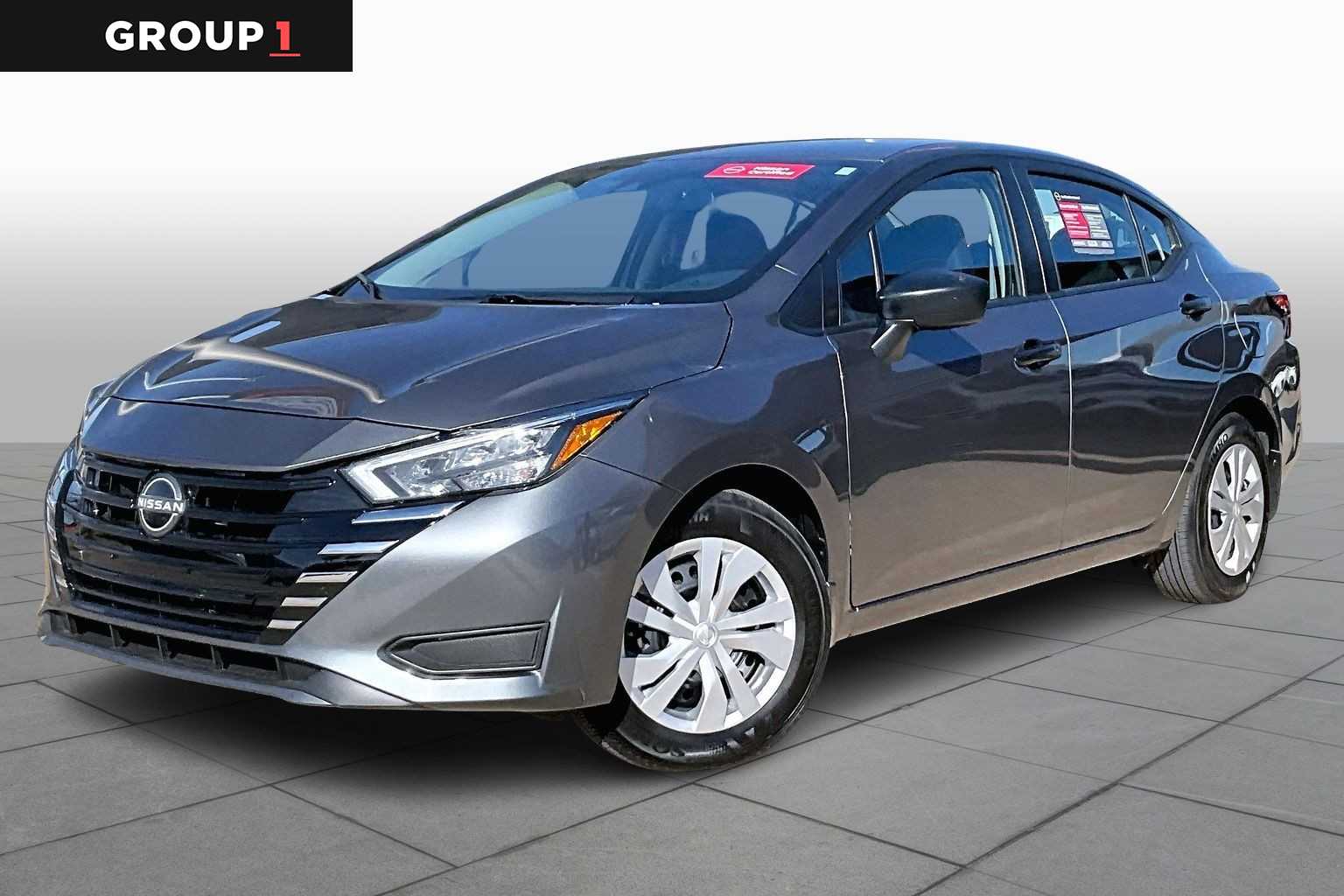 2025 Nissan Versa Sedan S's photo